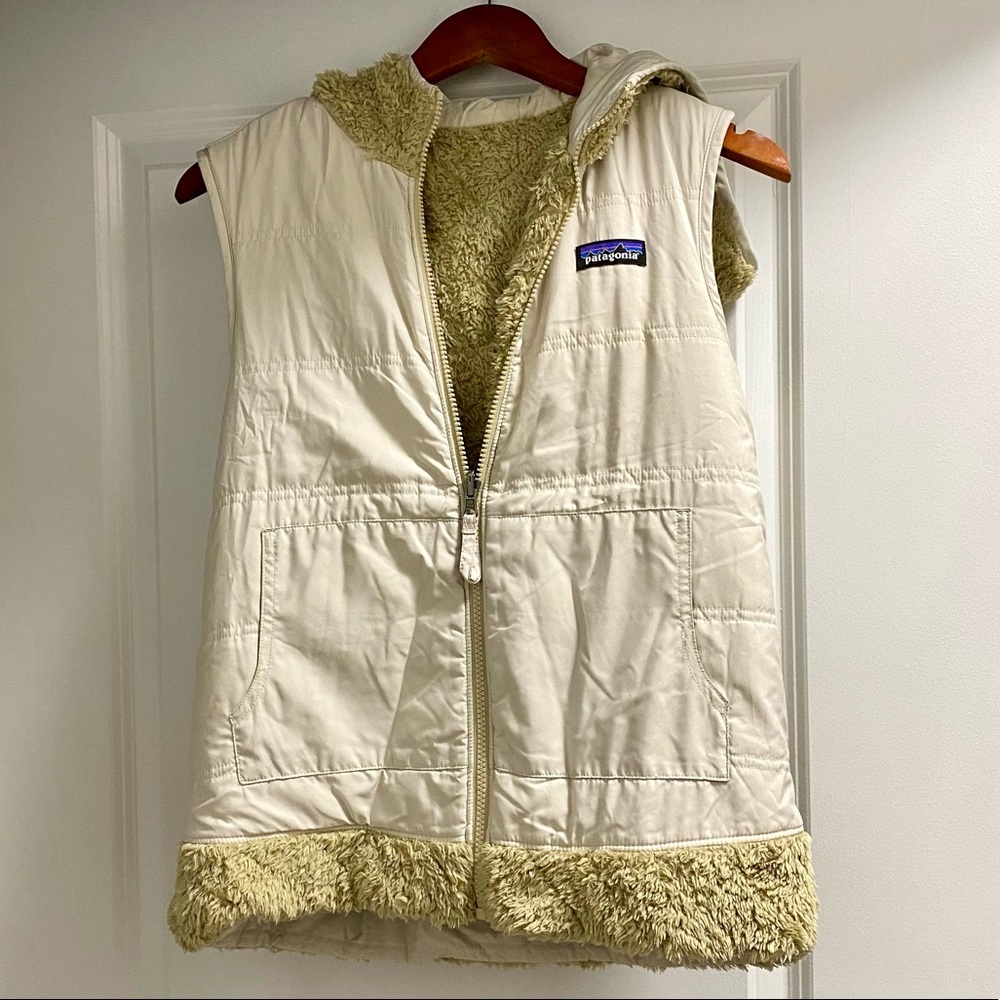 Reversible Patagonia Tan Sherpa Vest